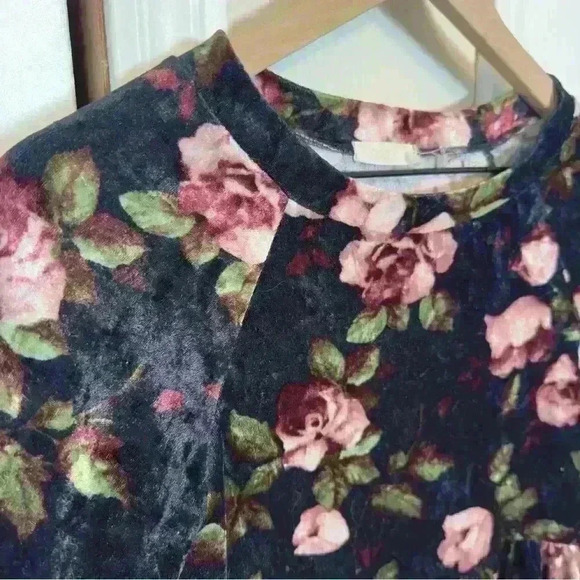 Oddy Women’s Velvet Floral Babydoll Oversized Fit Style Long Sleeve Size Small - Picture 2 of 9